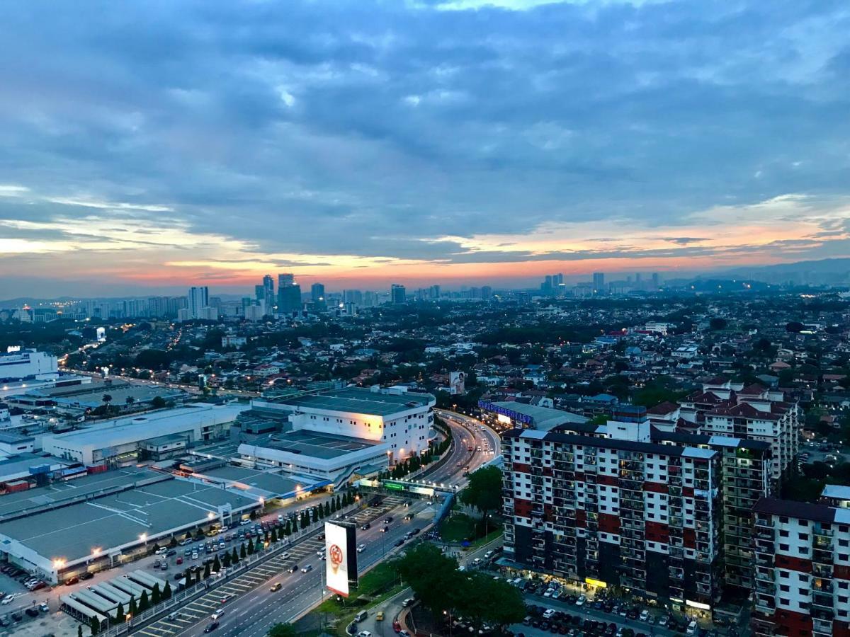 Splendid Duplex@ Sunway And Petaling Jayaアパートメント エクステリア 写真